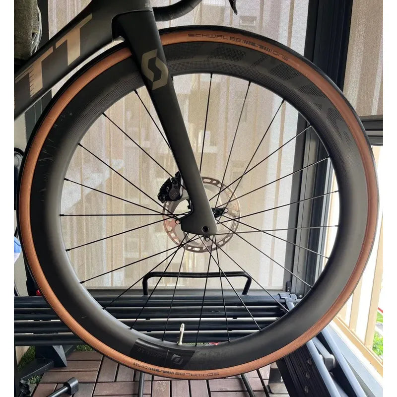 Neumatico Schwalbe One Reinforced 4season Tubeless 700 X 32c Negro -bronce