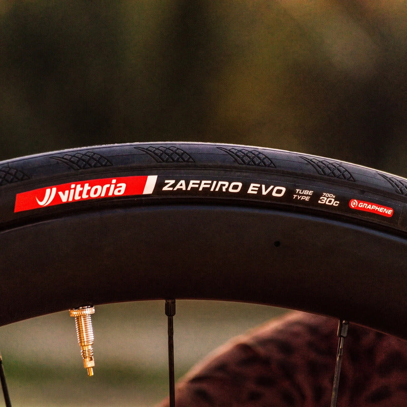 Neumatico 700x30c Vittoria Zaffiro Evo V Graphene 2.0 Ruta Negro